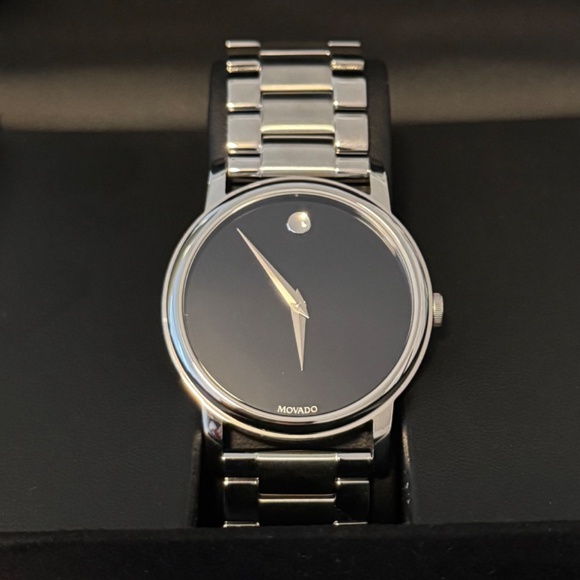 🎁⏱️ NWT Movado Museum Classic Men's Watch | Black Dial |Stainless Steel - NEW - Picture 2 of 5